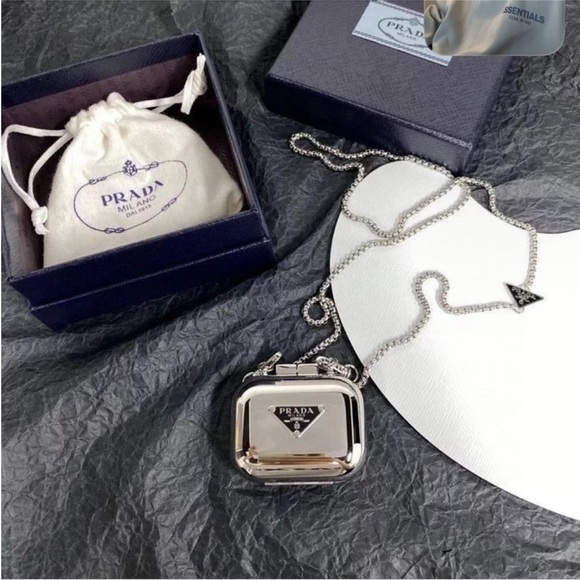 Cool Prada AirPods Case with Chain - Picture 7 of 12